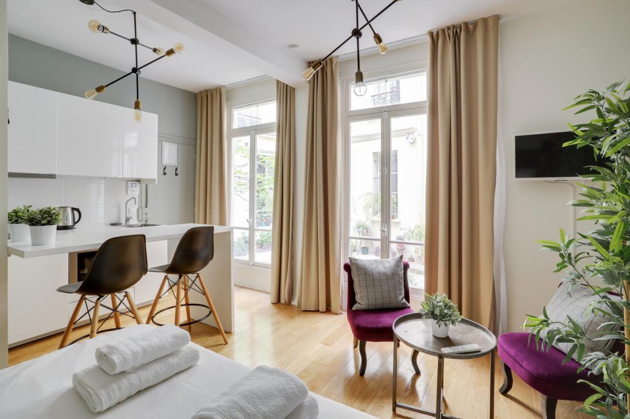 Charmant Studio Au Coeur De Paris Pour 2 Personnes By Weekome Exterior photo