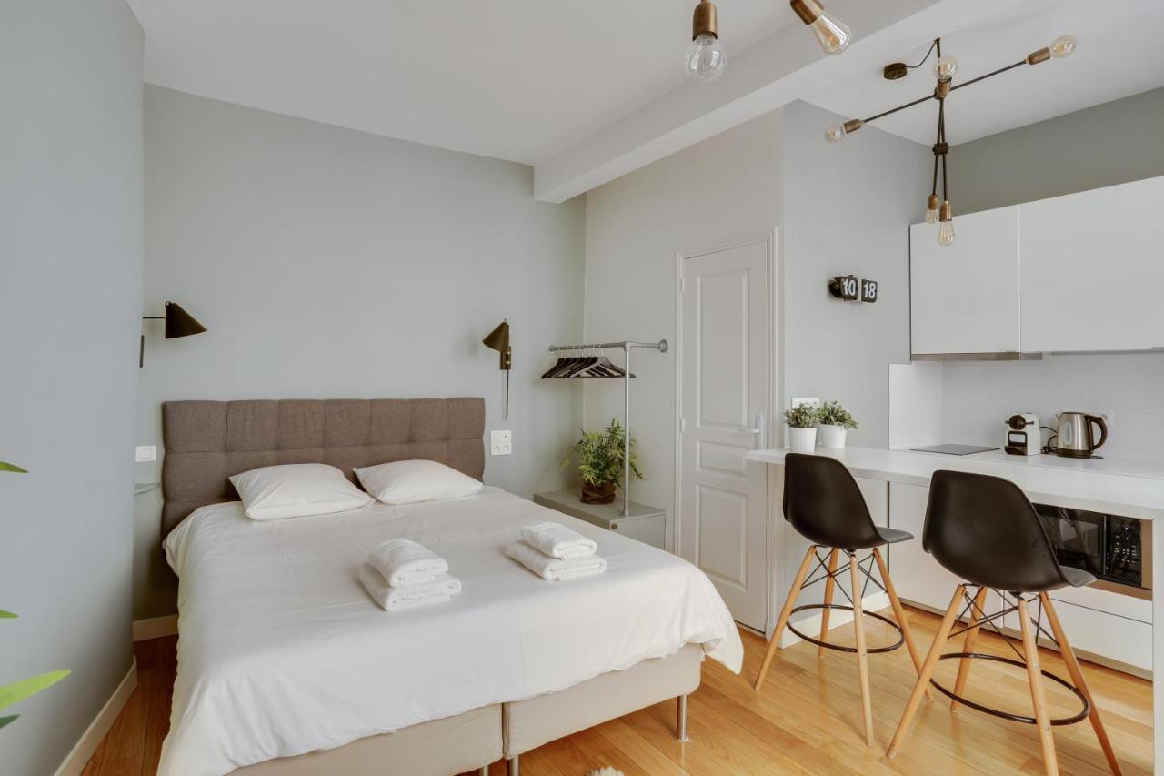 Charmant Studio Au Coeur De Paris Pour 2 Personnes By Weekome Exterior photo